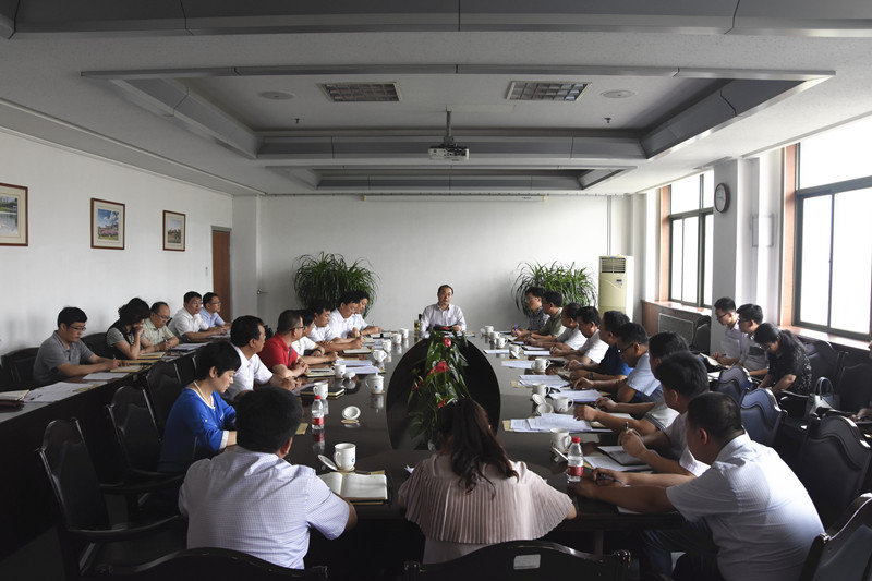 1498035775902548.jpg 毕业生.jpg