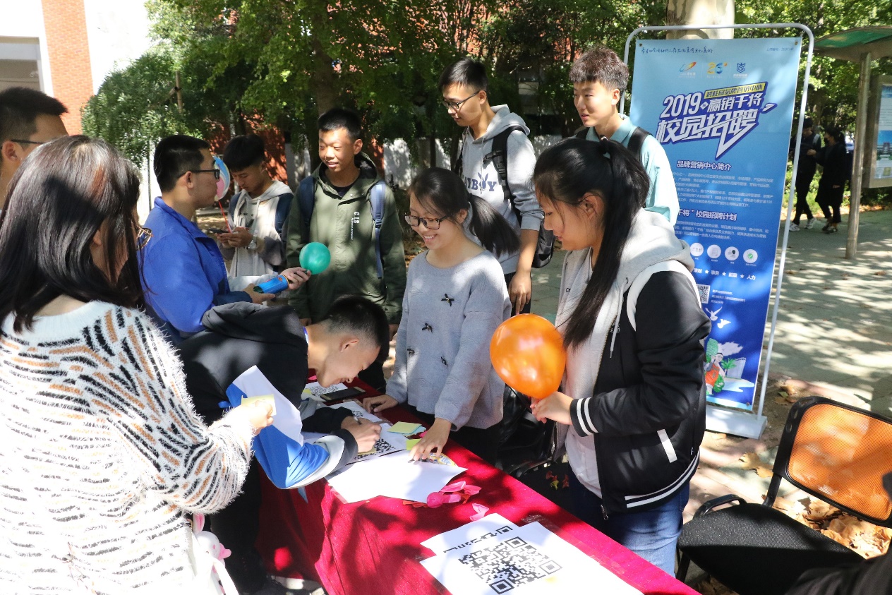 1539354346472988.jpg 12.jpg