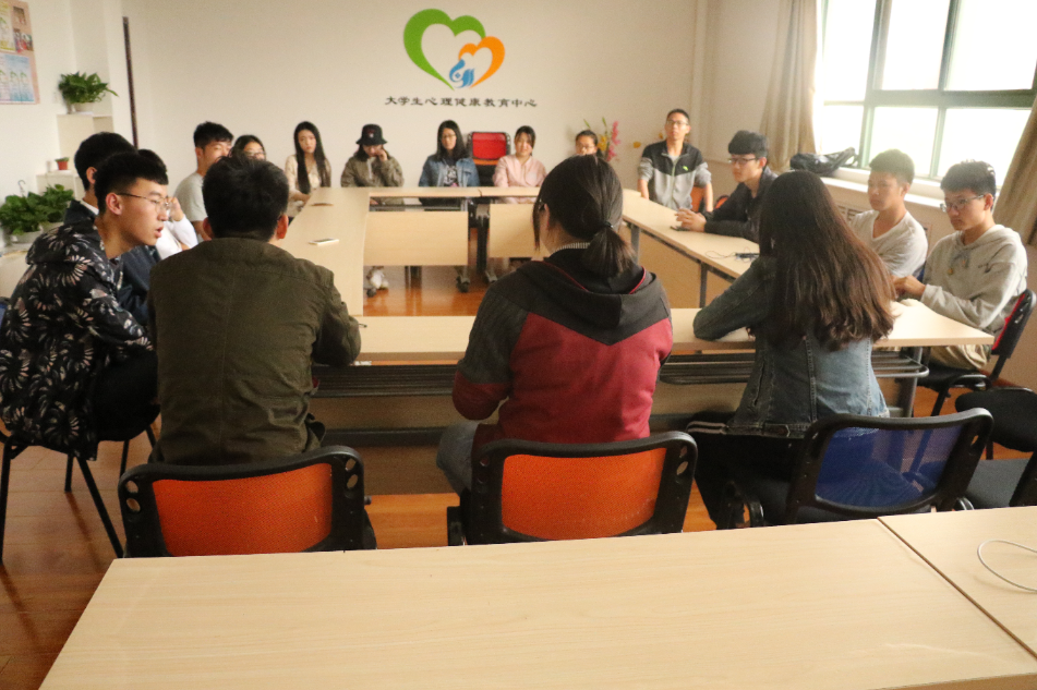 1531303537630796.png 图片1.png